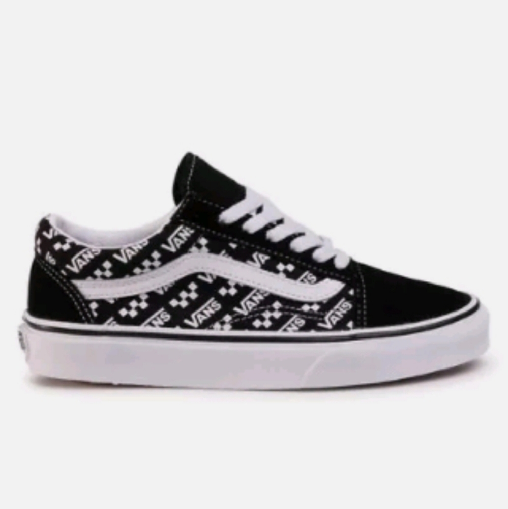 Vans All Over! Black/White vans logo all over over shoes. Excellent used sz 9